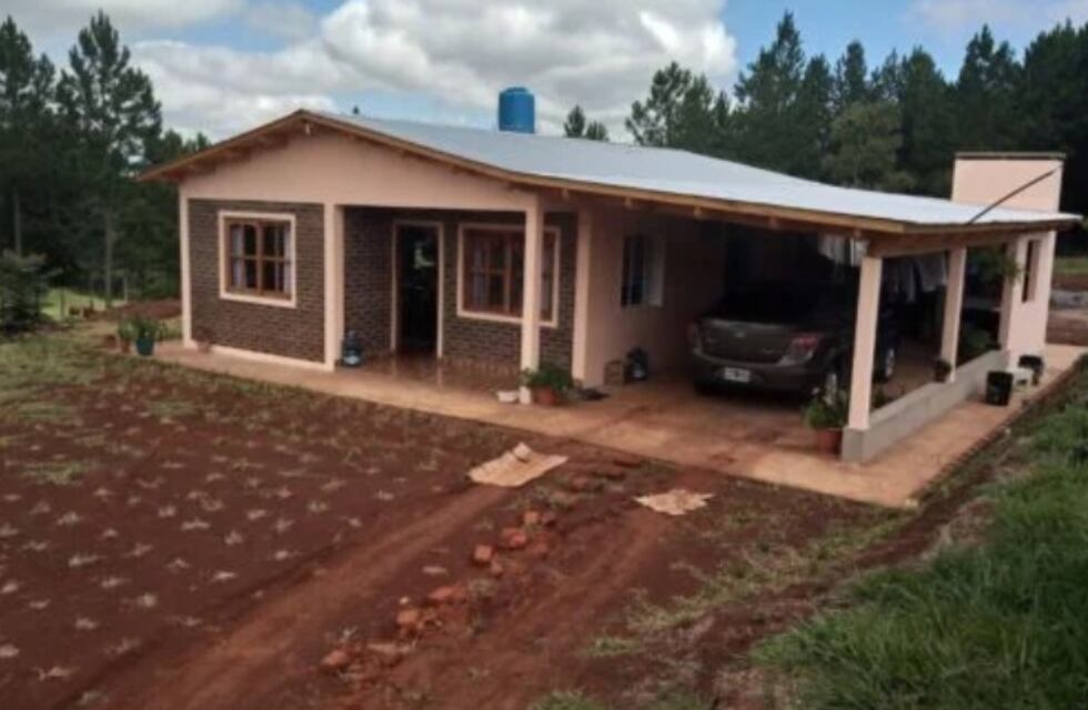 Continúan las obras de construcción de viviendas rurales en Mojón Grande