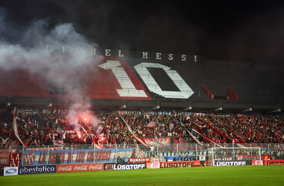 Instituto también movilizó pasión en Copa Argentina, con un gran marco para el partido en Rosario