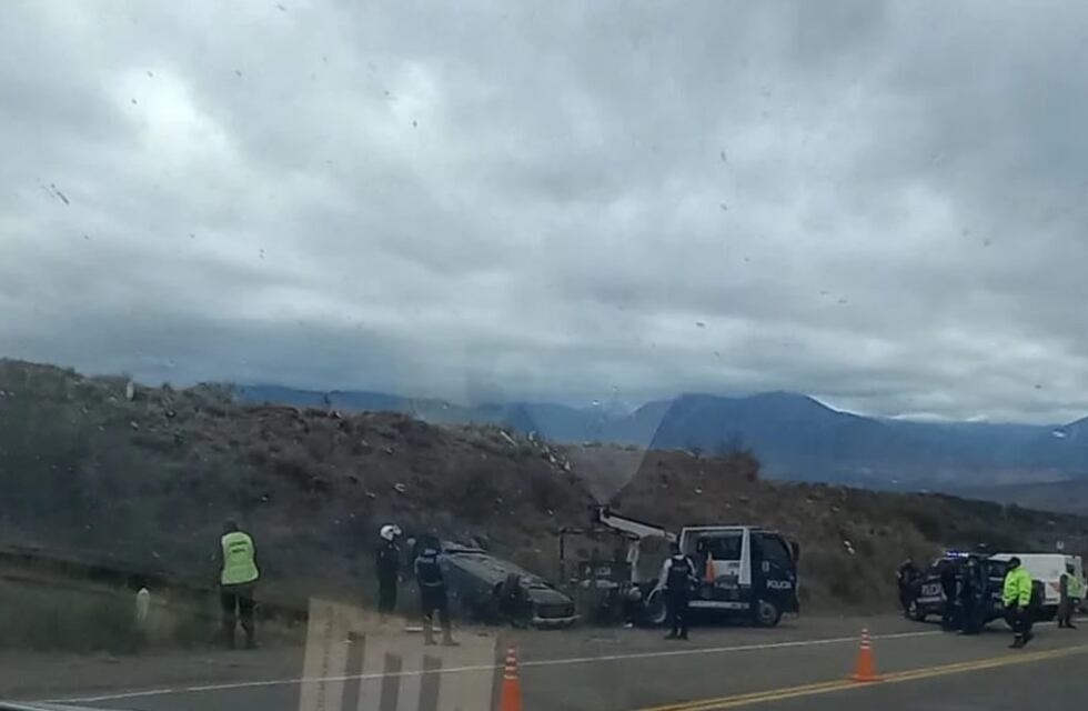 Un hombre ebrio volcó con su vehículo en la ruta internacional y murió una joven de 20 años