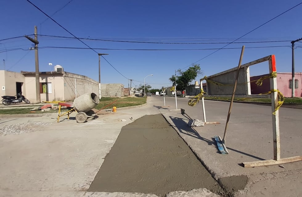 Tareas de mejoras en espacio públicos en Frontera