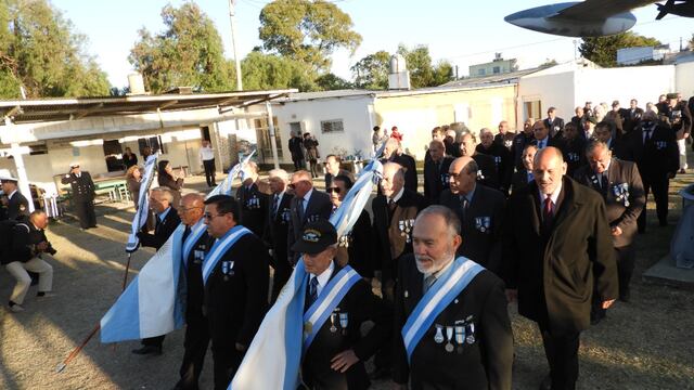 Coronel Rosales rindió homenaje a los veteranos de guerra.