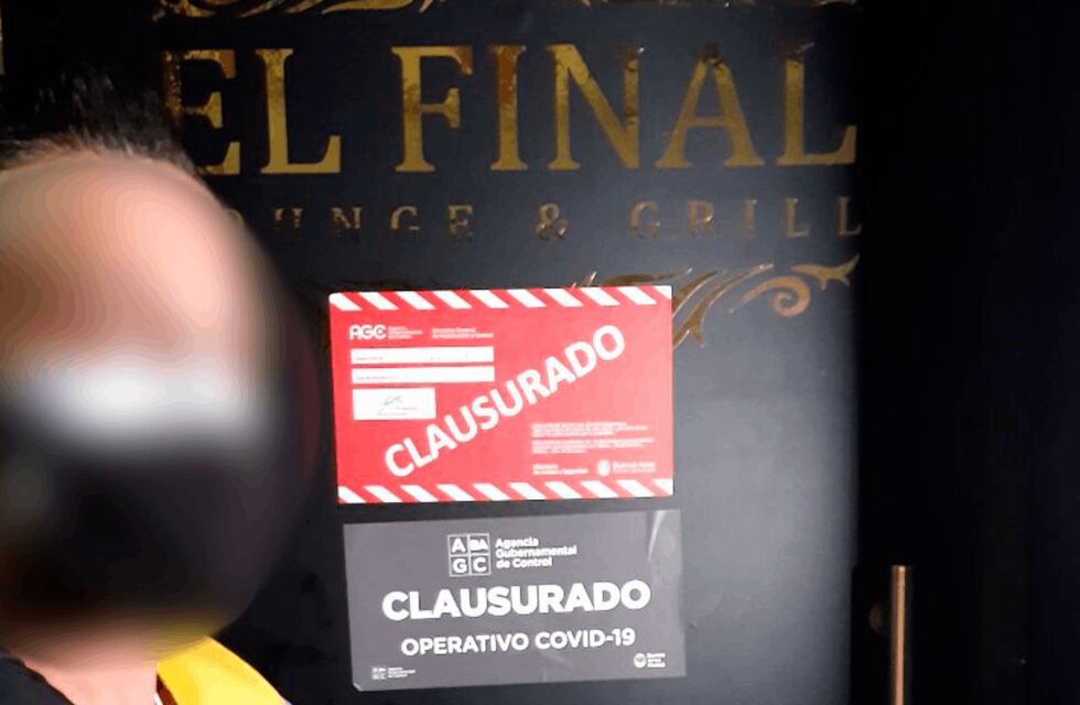 Desbarataron una fiesta con 380 personas en un local que tenía permiso para 25