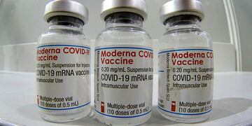 Dosis de la vacuna contra COVID-19 de Moderna.