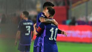 Romero explicó por qué pidió el cambio en el partido Perú-Argentina.