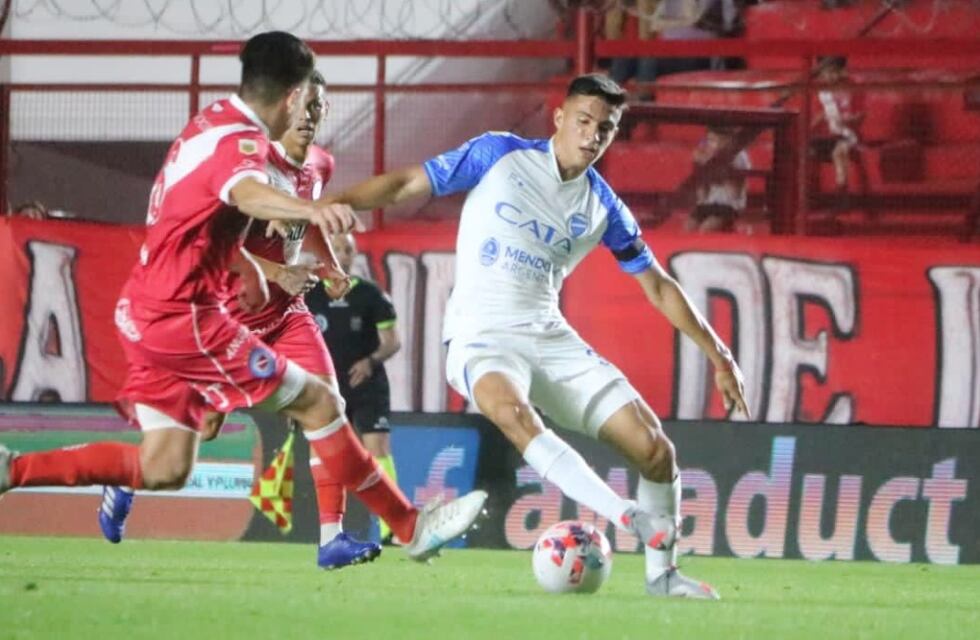 Argentinos Juniors y Godoy Cruz igualaron 0-0, punto que no les sirve a ninguno de los dos