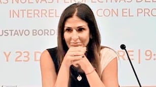 Fotos hot, video íntimo en tribunales y escándalo: quién es Julieta Makintach, la jueza del caso Maradona