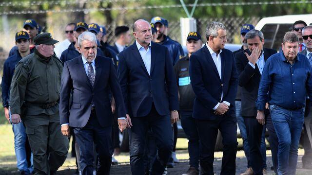 El ministro de Seguridad, Aníbal Fernández, en Rosario.