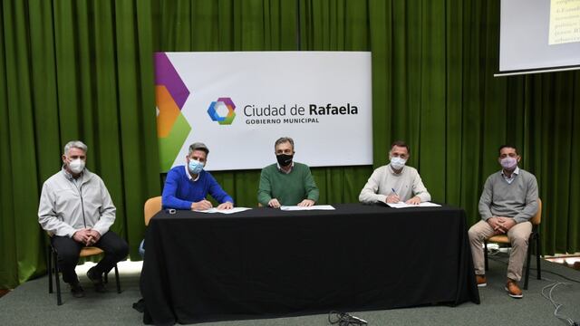 Firma de convenio para un relevamiento hídrico en Rafaela