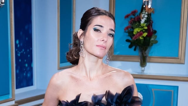 Juana Viale y un vestido híper ajustado. (/@juanavialeoficial)