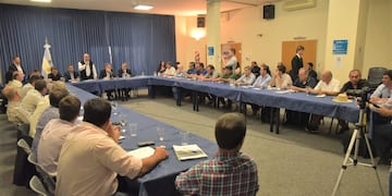 La segunda Mesa de Tabacaleros se reunió en el auditorio del INTA, en la Capital Federal, con un amplio temario sobre problemáticas del sector.
