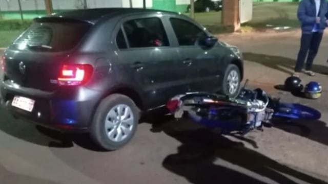 Accidente de tránsito en Apóstoles dejó a dos personas heridas.