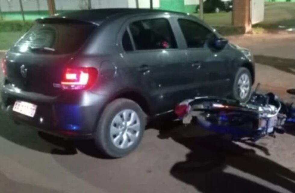 Accidente de tránsito en Apóstoles dejó a dos personas heridas