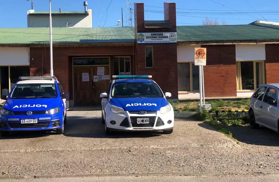 Luego de atropellar a una adolescente en Caleta Olivia y darse a la fuga, el conductor decidió entregarse