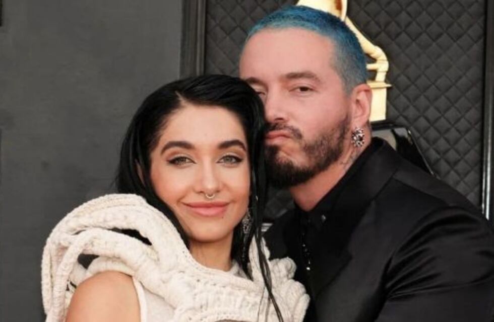 La arenga de J Balvin y María Becerra antes de presentarse en los Premios Grammy 2022