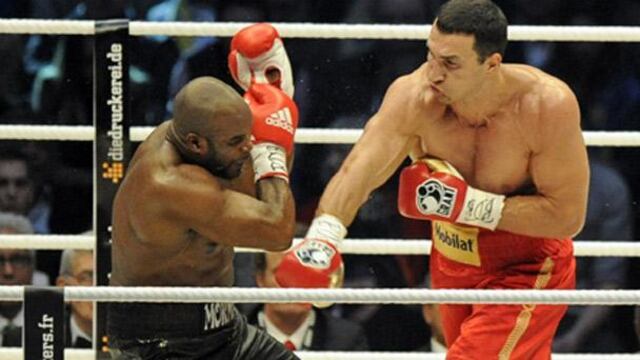 Vladimir Klitschko se enlistó como reservista en el ejército. Tuvo una impresionante carrera como boxeador.