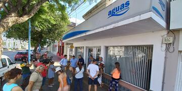 Vecinos reclamaron por la falta de agua potable en Rafaela