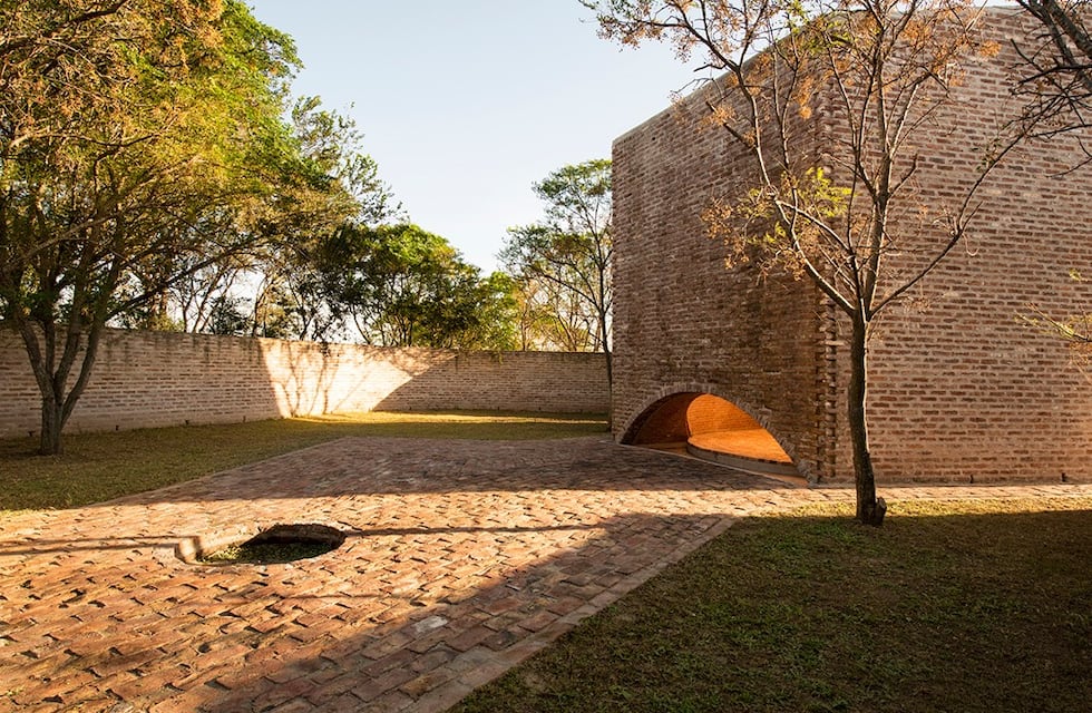 La capilla cordobesa que sorprende a todos por su increíble reflejo detrás del altar