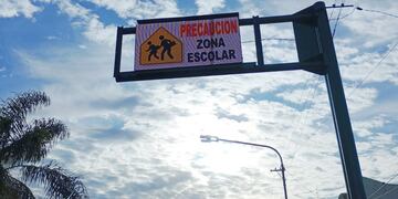 Tres Arroyos: se colocaron carteles con luces LED sobre las avenidas céntricas