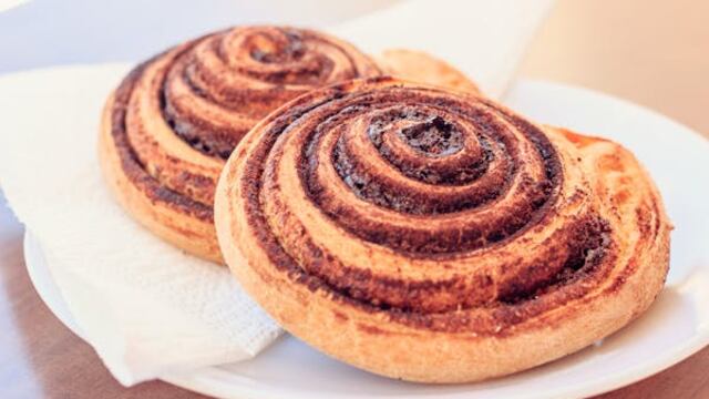Paso a paso para preparar rolls de canela aptos celíacos