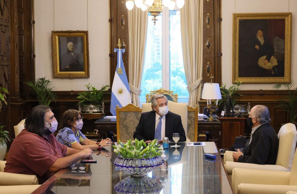 Alberto Fernández recibió a representantes sindicales docentes en el marco de la paritaria nacional