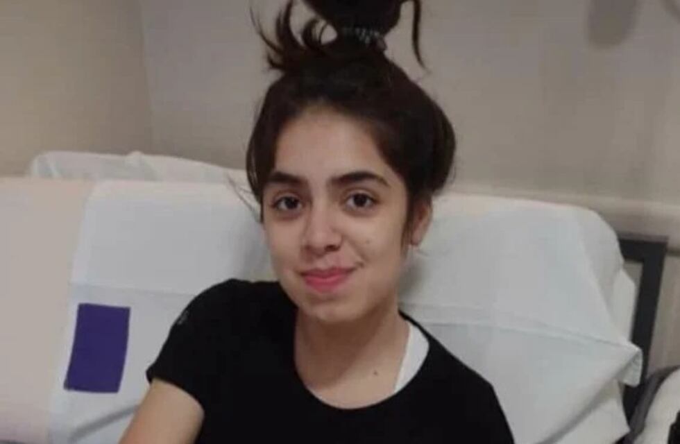 Tiene 13 años, le detectaron un tumor en el hombro y decidió rifar su instrumento musical para pagar el tratamiento