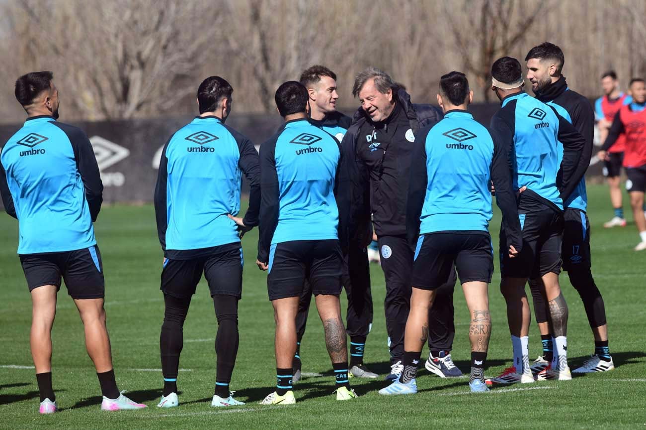Entrenamiento de Belgrano en villa Esquiú. Ramiro Pereyra/ La Voz