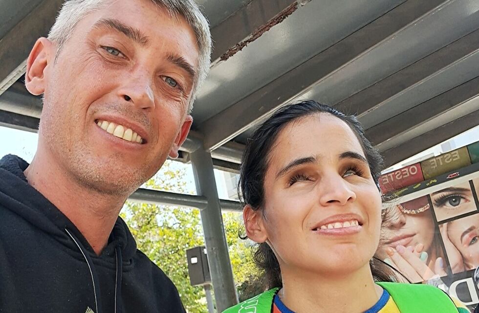 Gracias a una campaña solidaria en La Plata, una estudiante de Música con ceguera pudo seguir cursando