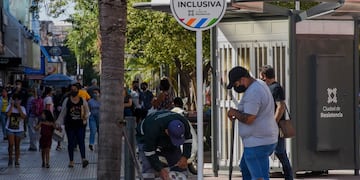 El Municipio de Resistencia instaló carteles en distintos puntos de la ciudad con leyendas inclusivas que fueron fuente de críticas.