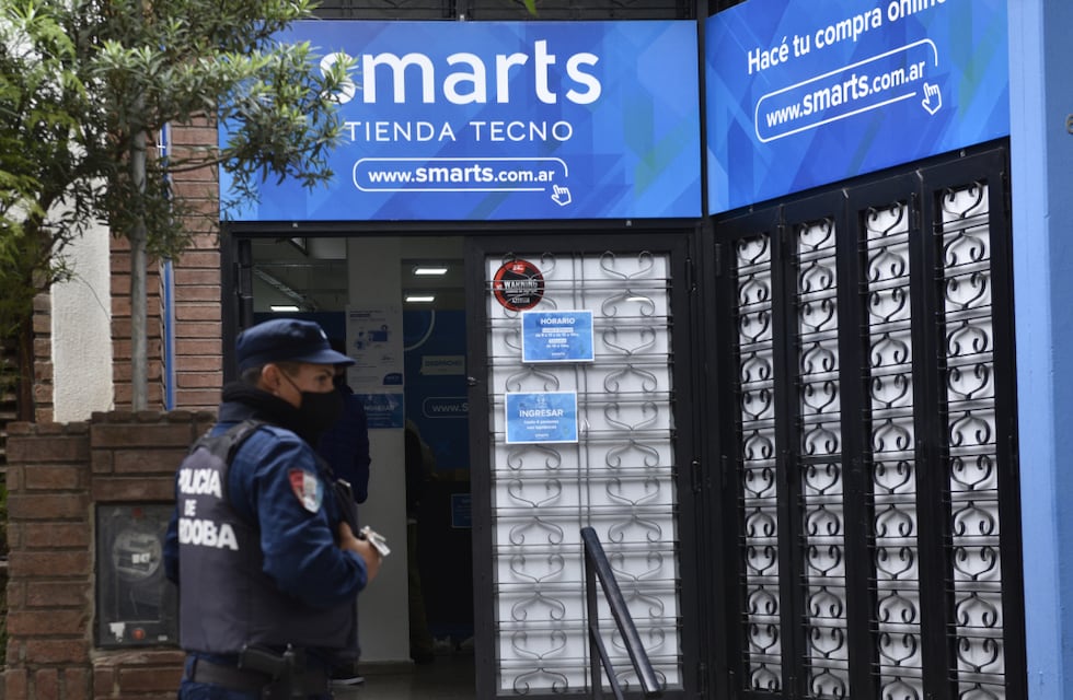 Inseguridad en Córdoba: millonario asalto a local informático