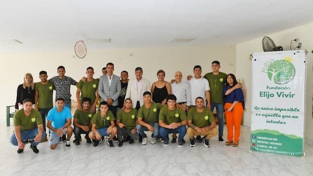 Acompaña a jóvenes en proceso de recuperación de adicciones
