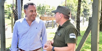 La Escuela de Formación de Gendarmes, en Capitán Cáceres. Visita de Regino Amado y funcionarios