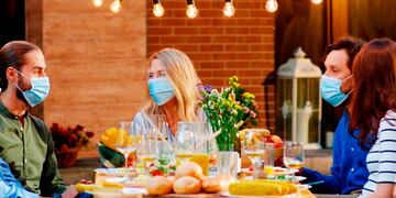 Quedan suspendidas las reuniones sociales y familiares, con excepción de las fiestas (Infopico)