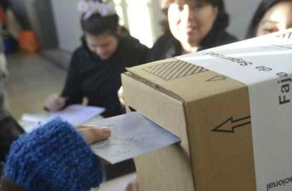 Elecciones Municipales 2023: ¿Qué y quiénes votan?