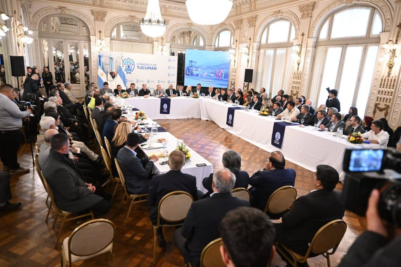 Jaldo resaltó austeridad, obra pública y paz social en los primeros dos años de gobierno.