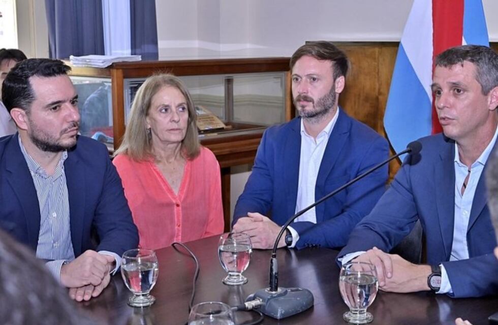 Francisco Azcué pidieron informes para conocer la realidad del Municipio de Concordia