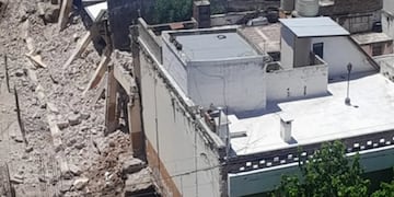 La zona del derrumbe en barrio General Paz, ciudad de Córdoba.