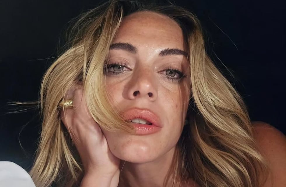 Emilia Attias sacó su mejor lencería y presumió su espectacular figura: “Para ustedes”