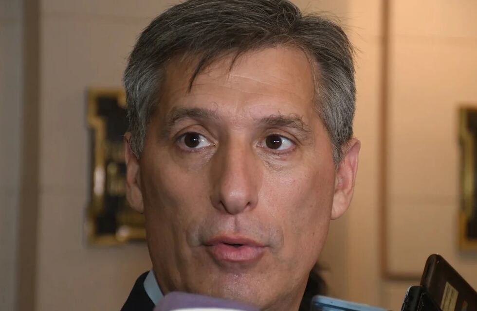 Futuro ministro de Maximiliano Pullaro descartó bono de fin de año para estatales de Santa Fe