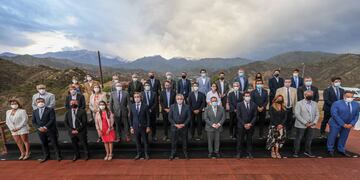 Alberto Fernández encabezó la segunda reunión del Gabinete Federal en Chilecito, capital alterna de La Rioja. (Twitter: @FrenteDeTodos)