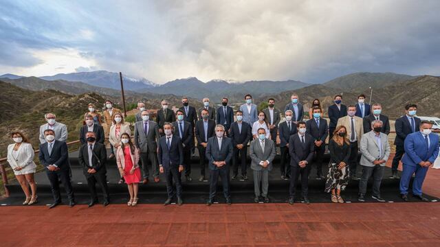 Alberto Fernández encabezó la segunda reunión del Gabinete Federal en Chilecito, capital alterna de La Rioja. (Twitter: @FrenteDeTodos)