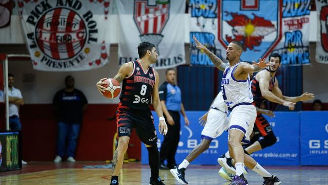 Luciano González, una de las mejores piezas de Instituto en un partido ante Riachuelo que costó más de la cuenta (Leandro Gómez / Prensa Instituto).