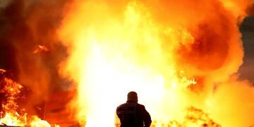 Accidente en la F1: el auto de Grosjean se partió en dos