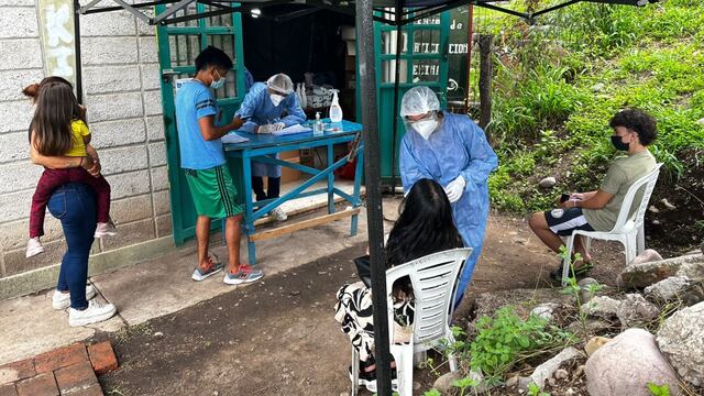 Niños y adolescentes -en el segmento menos vacunado- son ahora el centro de preocupación para las autoridades sanitarias de Jujuy, en razón del súbito aumento de contagios presuntamente a causa de las variantes Delta y Ómicron.