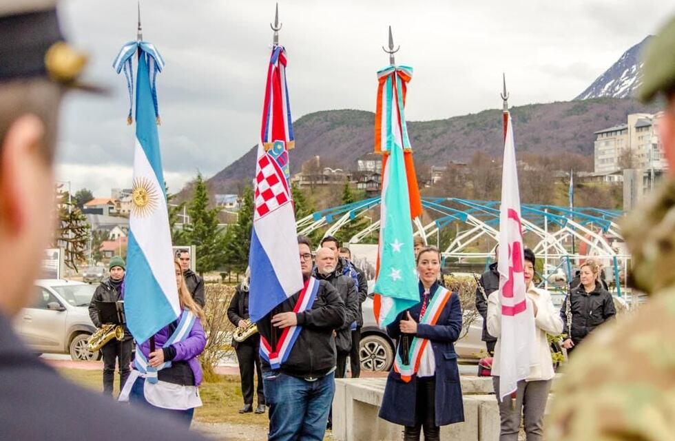 Acto en Ushuaia por el aniversario de la República de Croacia