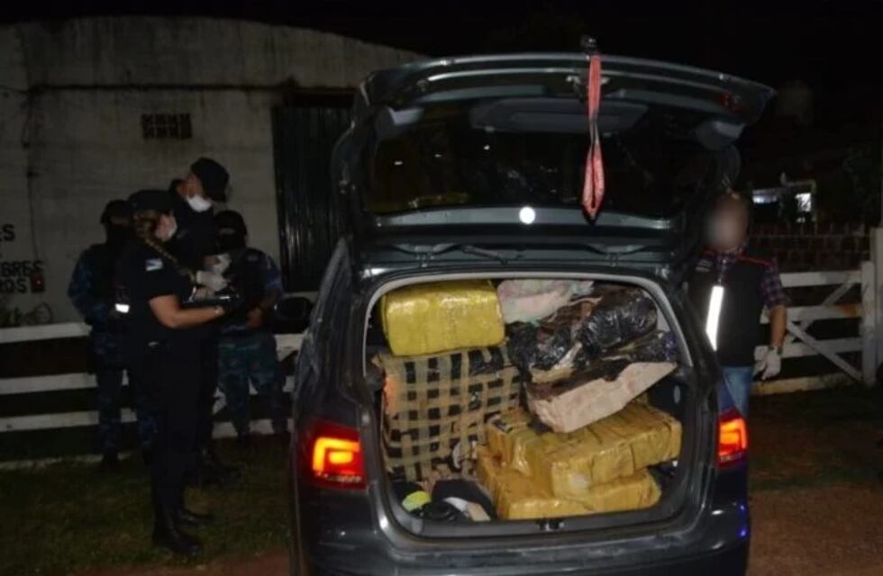 Secuestran un automóvil repleto de droga en Posadas