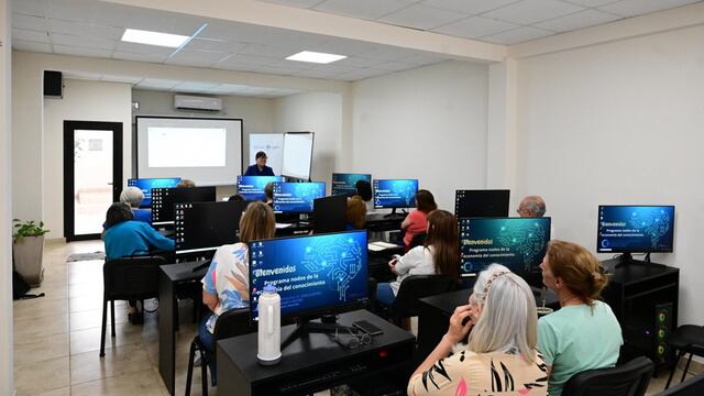 Inicia el Taller de Alfabetización Digital y Prevención de Ciberdelitos