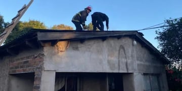 Un presunto desperfecto eléctrico provocó un incendio en una vivienda de Oberá.