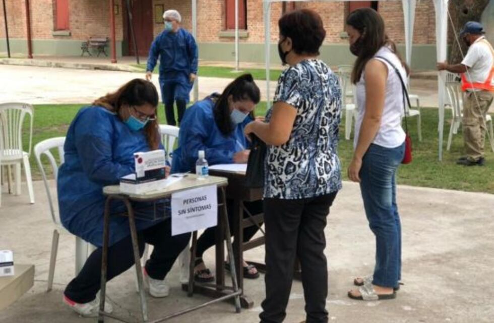 Brinkmann: hoy inician la vacunación a docentes