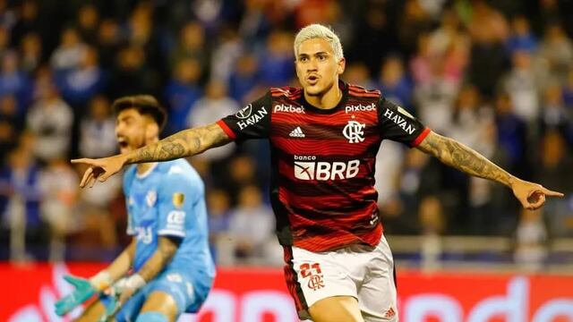 Pedro marcó tres goles para el Flamengo en la noche de Liniers.