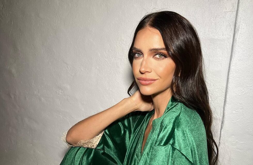 Zaira Nara deslumbró con un minivestido plateado lleno de brillos y sombrero al estilo “cowboy”